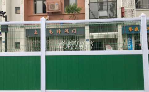 簡易圍擋在城市公共廁所改造中的應(yīng)用效果如何？（城市公共廁所中簡易圍擋的環(huán)境美化和隔離作用）
