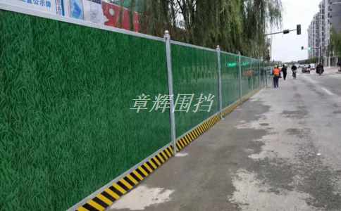 如何設計和制作具有美觀性和廣告效果的簡易圍擋？