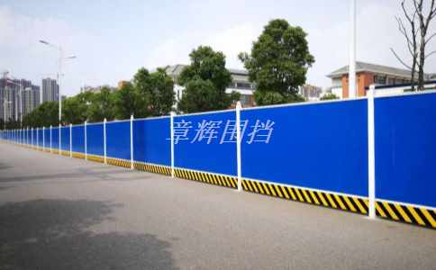 簡易圍擋的耐久性和壽命如何評估和維護？